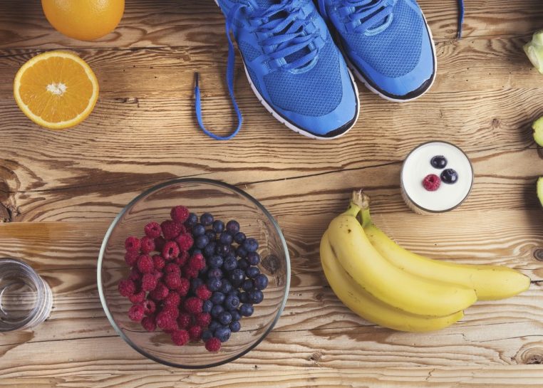 Zapatillas de running con frutas y verduras