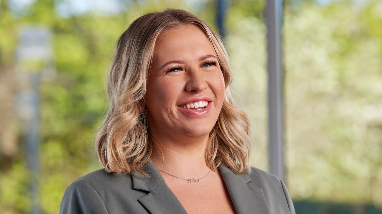 Integrante del equipo de Enterprise Mobility - Abby - Gerente de zona