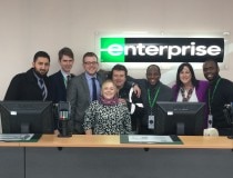 Empleados de Enterprise en recepción